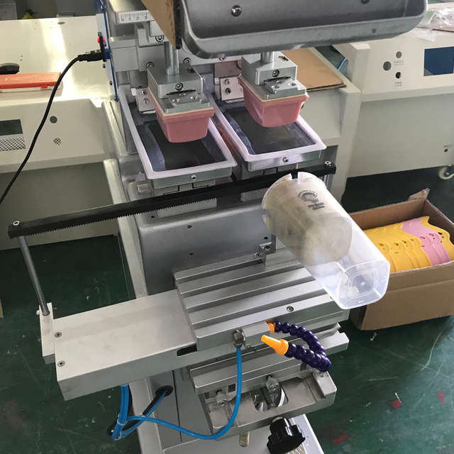 双色油盘移印机